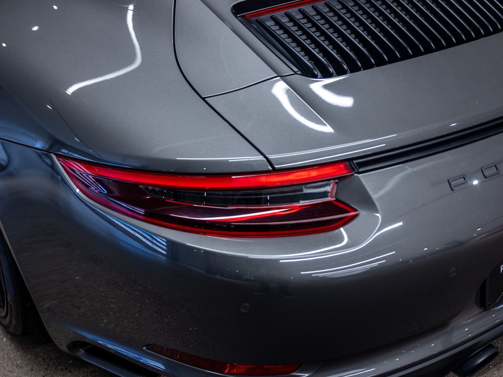 2018 Porsche 911 Carrera GTS