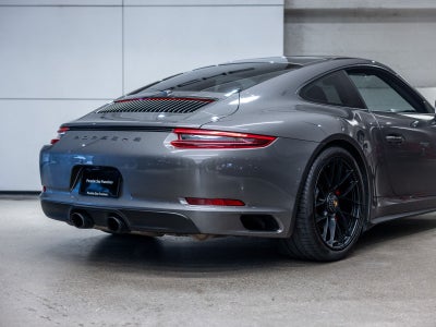2018 Porsche 911 Carrera GTS