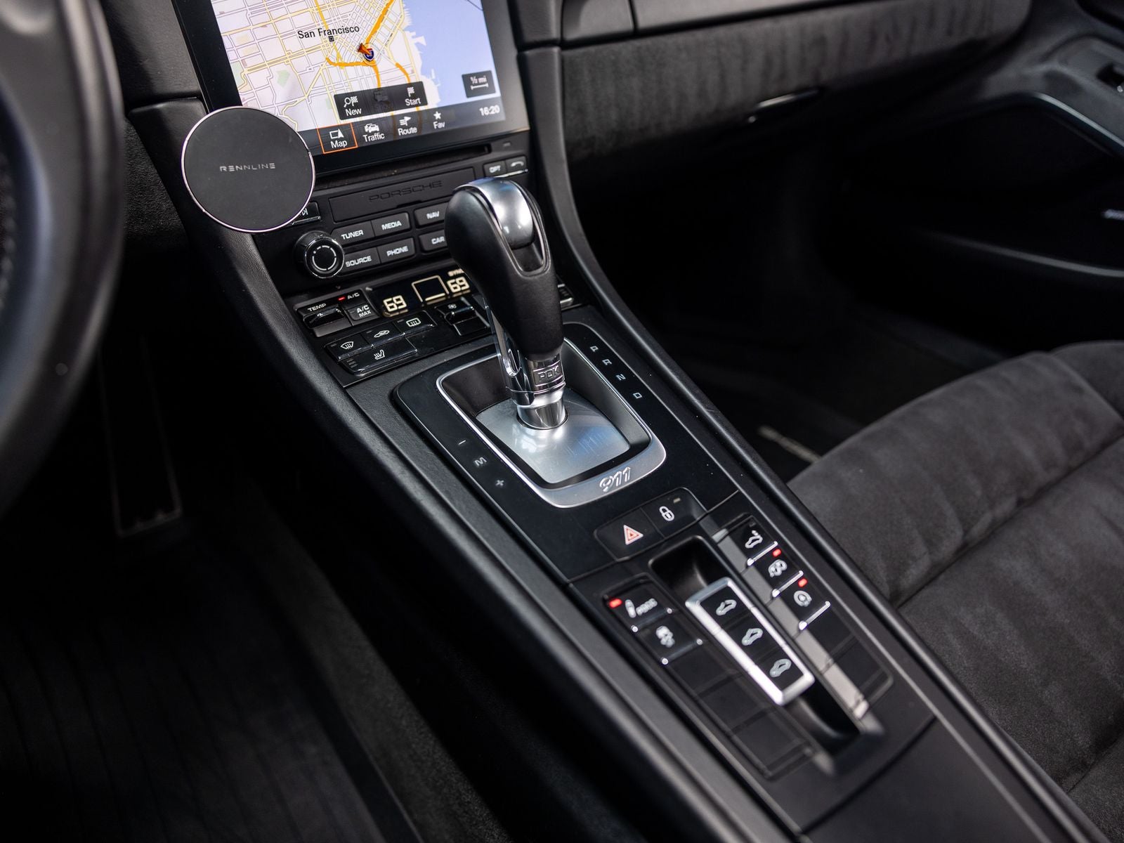 2018 Porsche 911 Carrera GTS