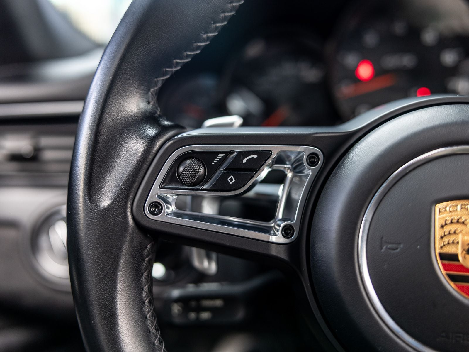 2018 Porsche 911 Carrera GTS