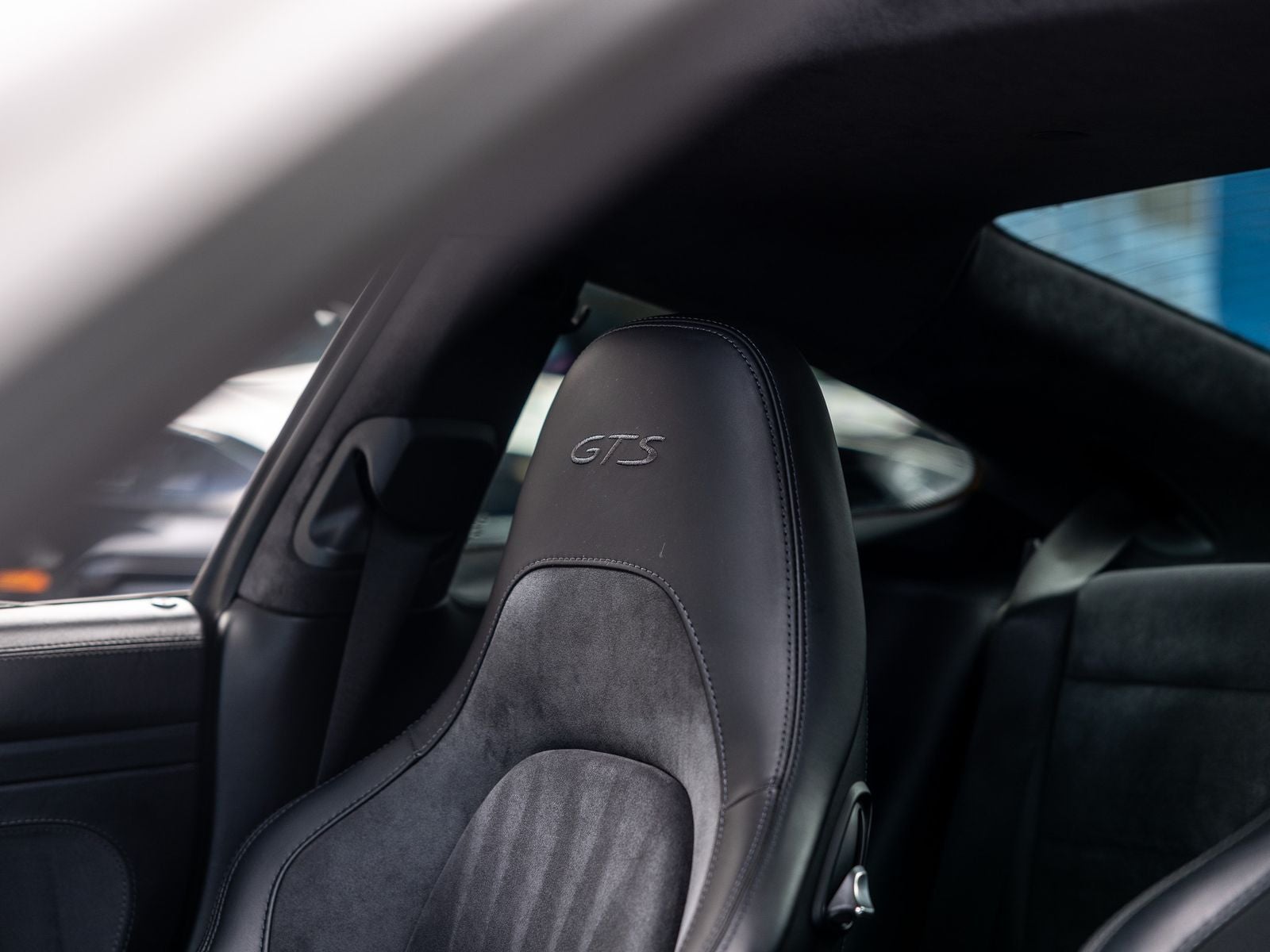 2018 Porsche 911 Carrera GTS