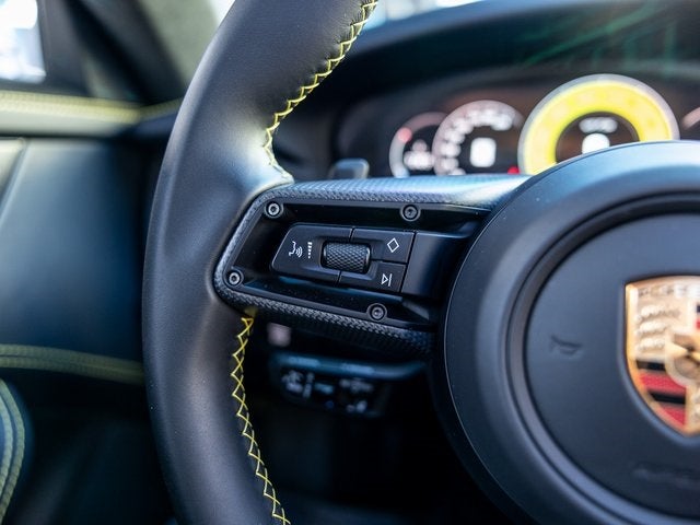 2025 Porsche 911 911 Carrera GTS