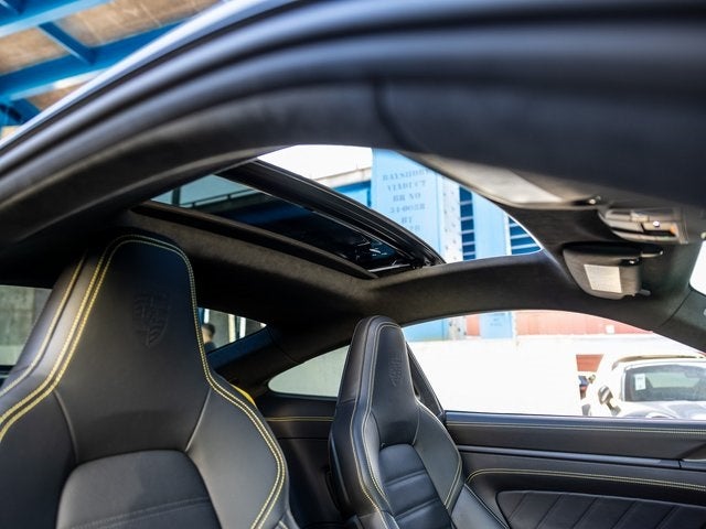 2025 Porsche 911 911 Carrera GTS