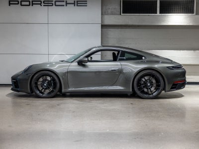 2024 Porsche 911 Carrera 4 GTS