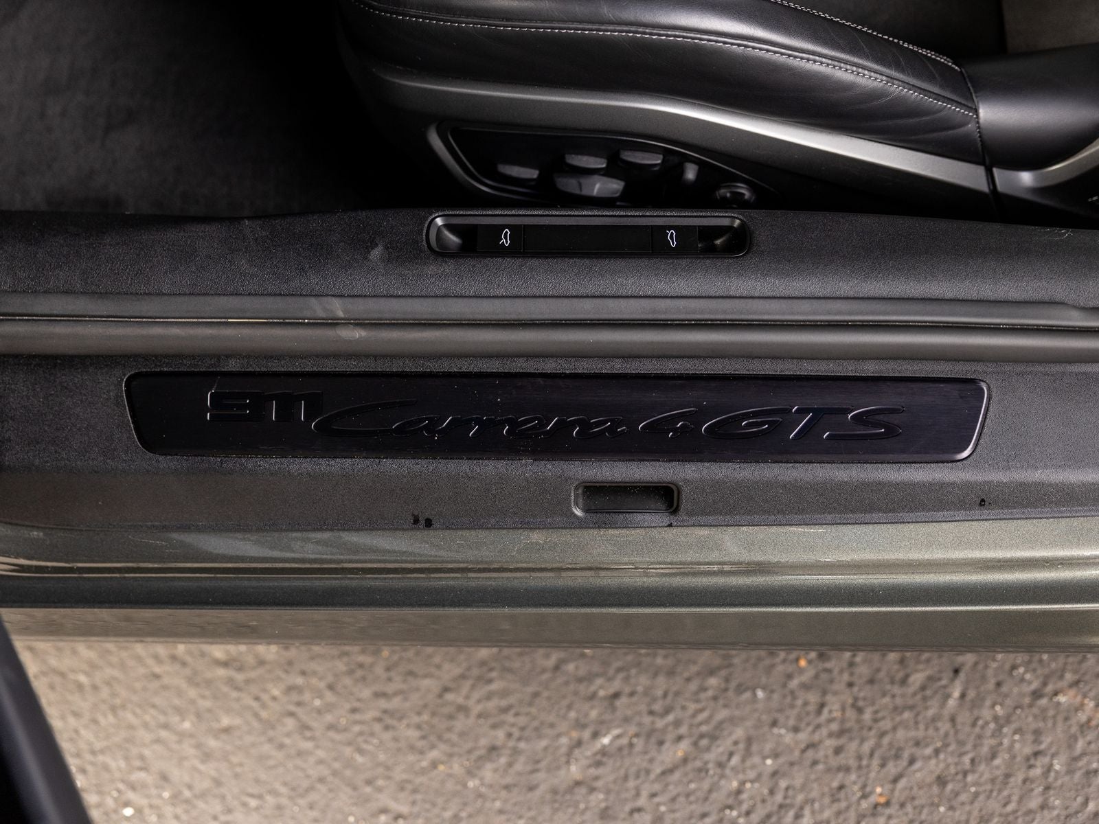 2024 Porsche 911 Carrera 4 GTS