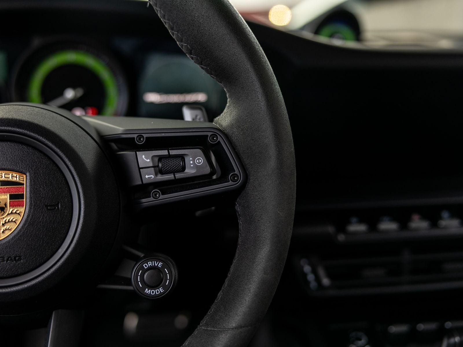 2024 Porsche 911 Carrera 4 GTS