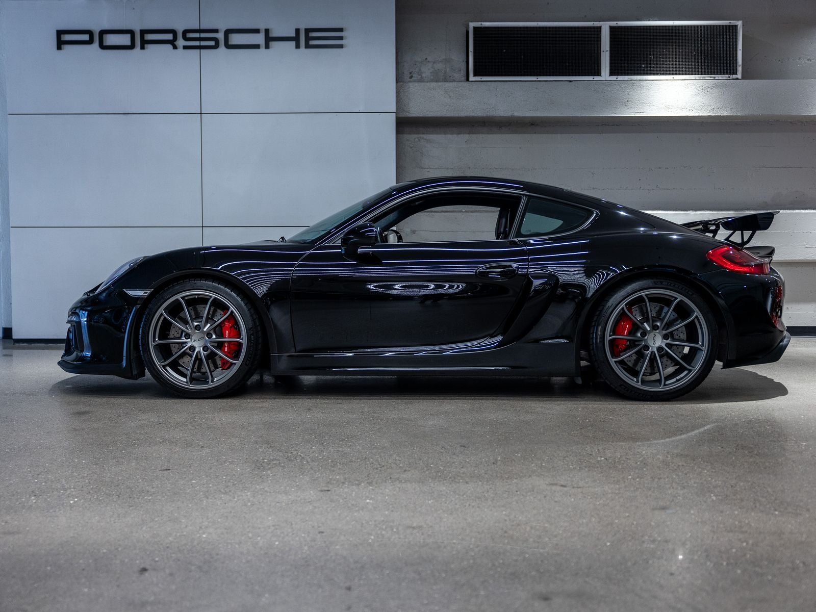 2016 Porsche 718 Cayman GT4