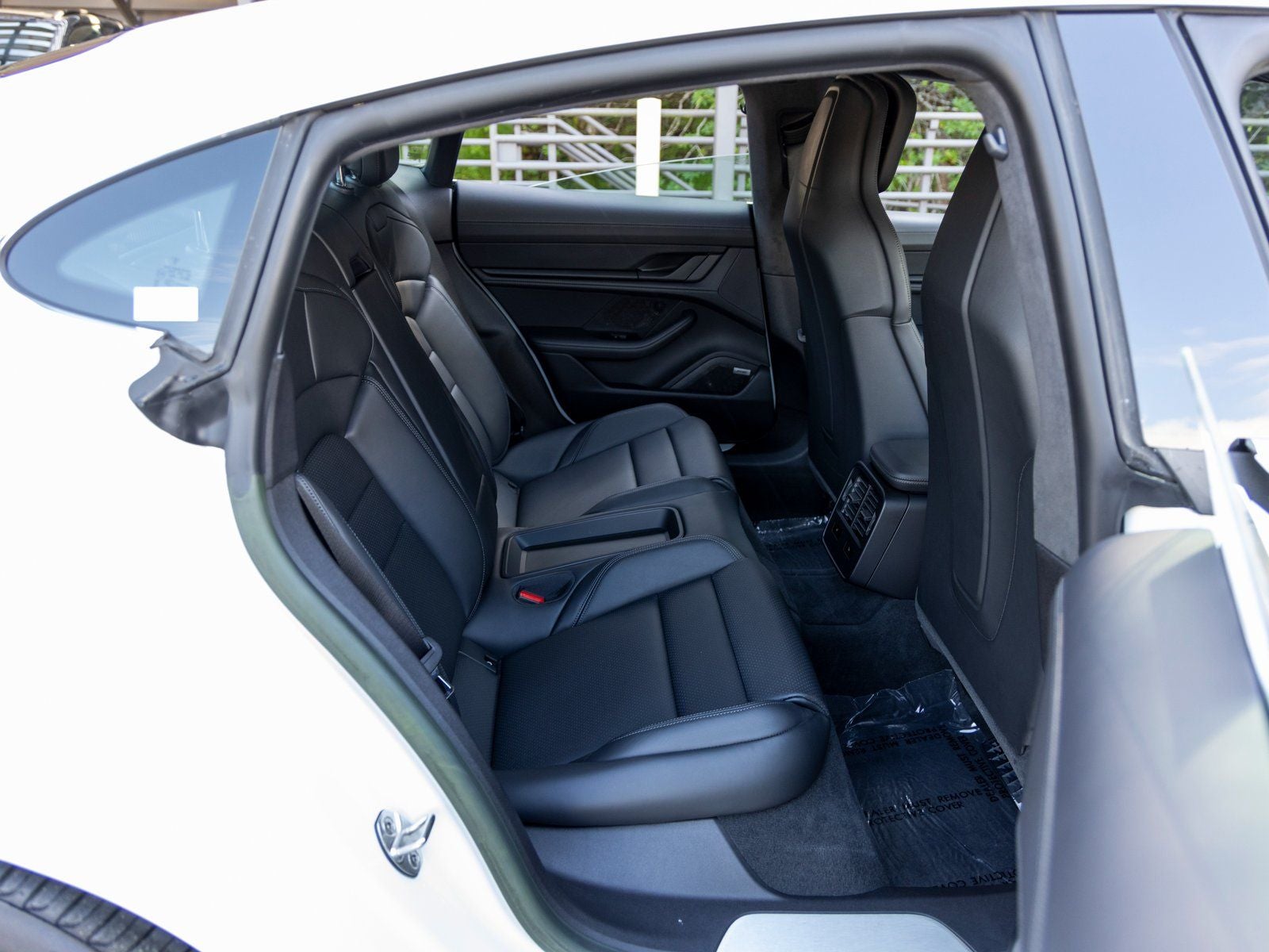 2023 Porsche Taycan Turbo