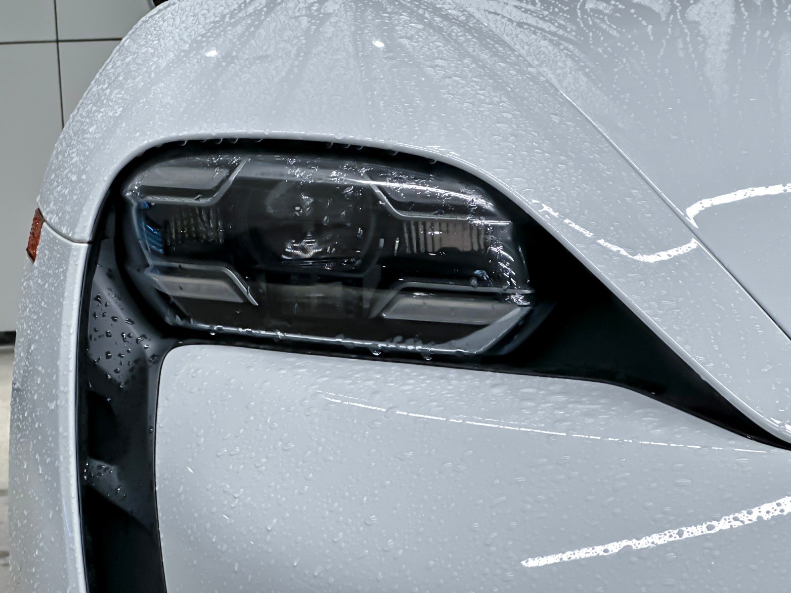 2024 Porsche Taycan Taycan Turbo (MY24)