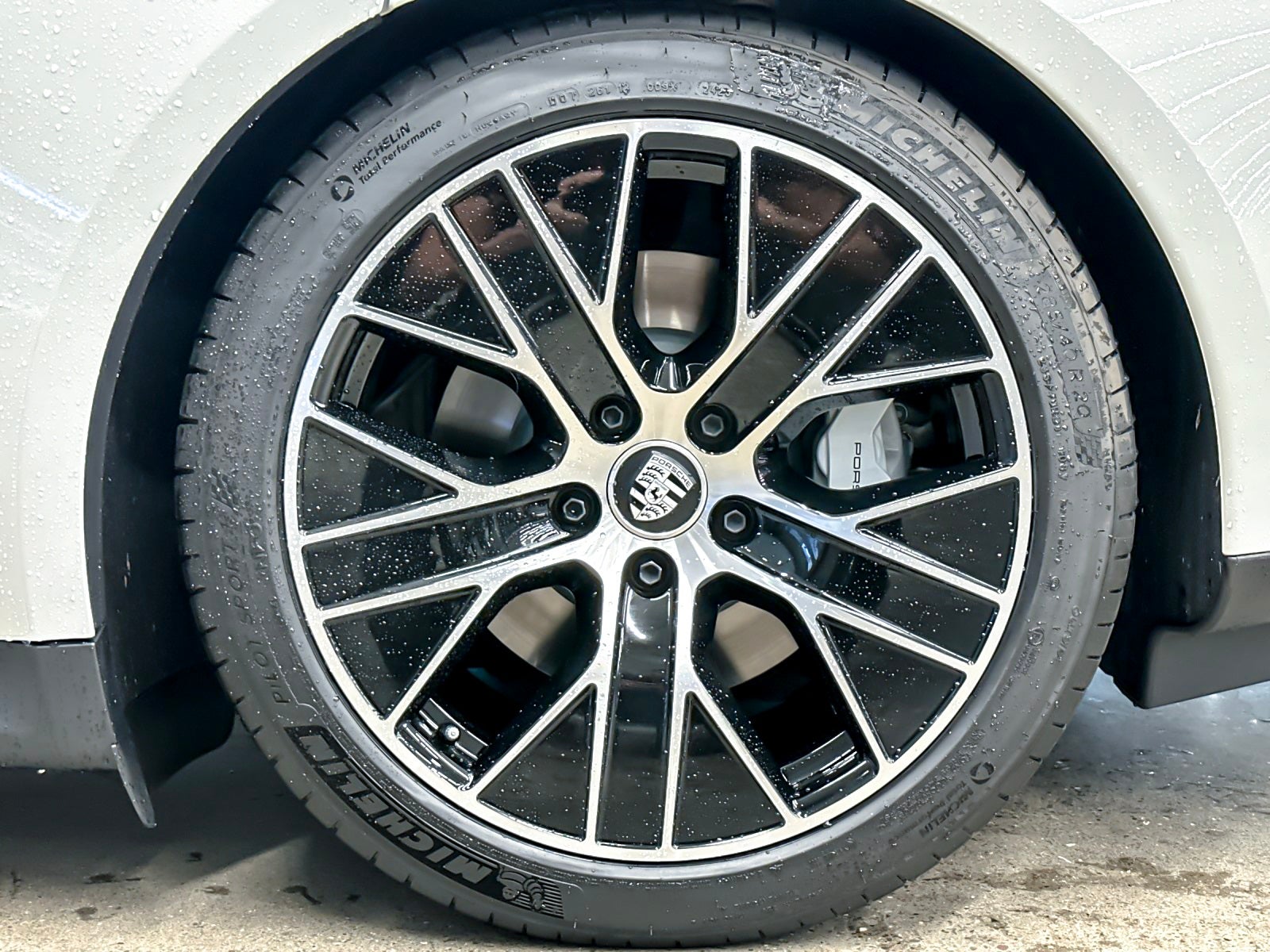 2024 Porsche Taycan Taycan Turbo (MY24)