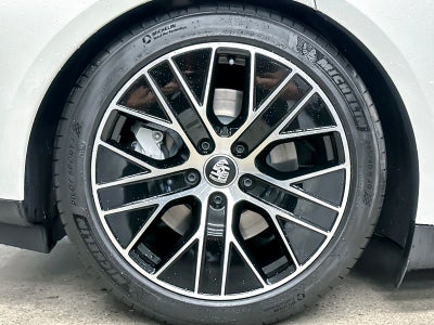 2024 Porsche Taycan Taycan Turbo (MY24)