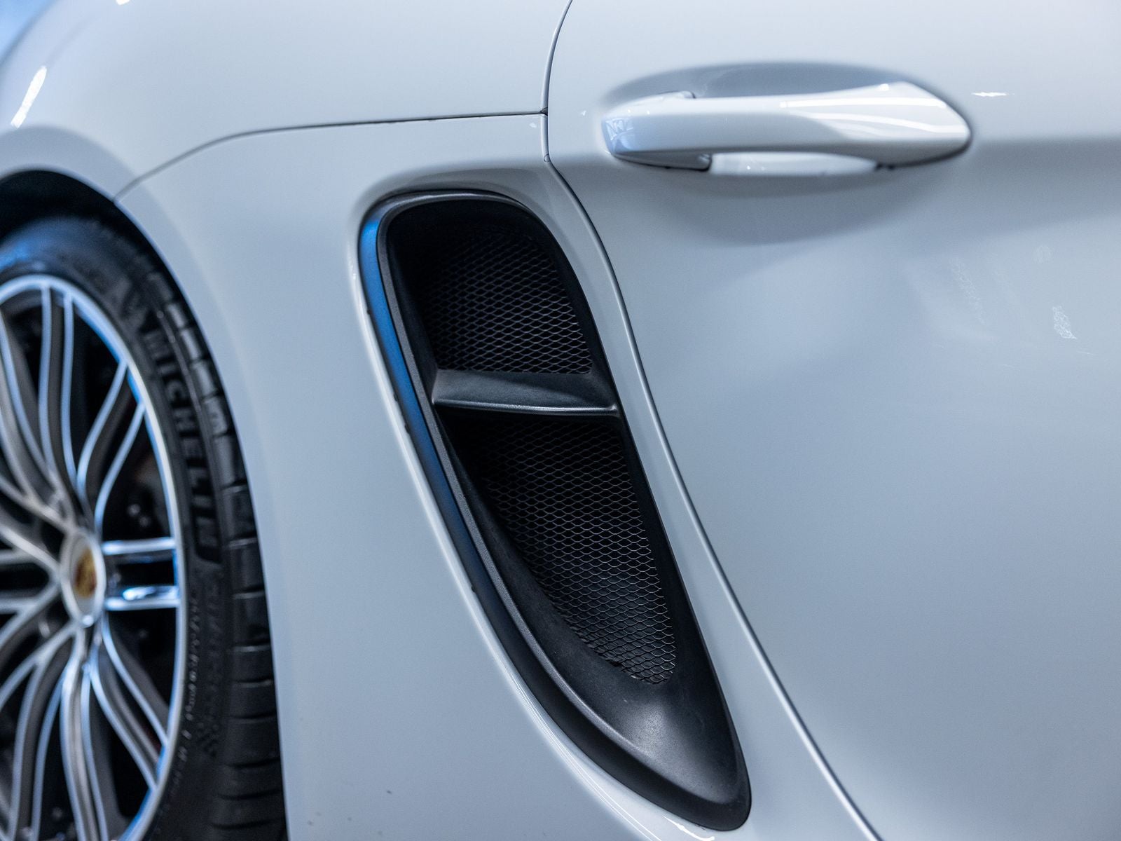 2023 Porsche 718 Cayman GTS