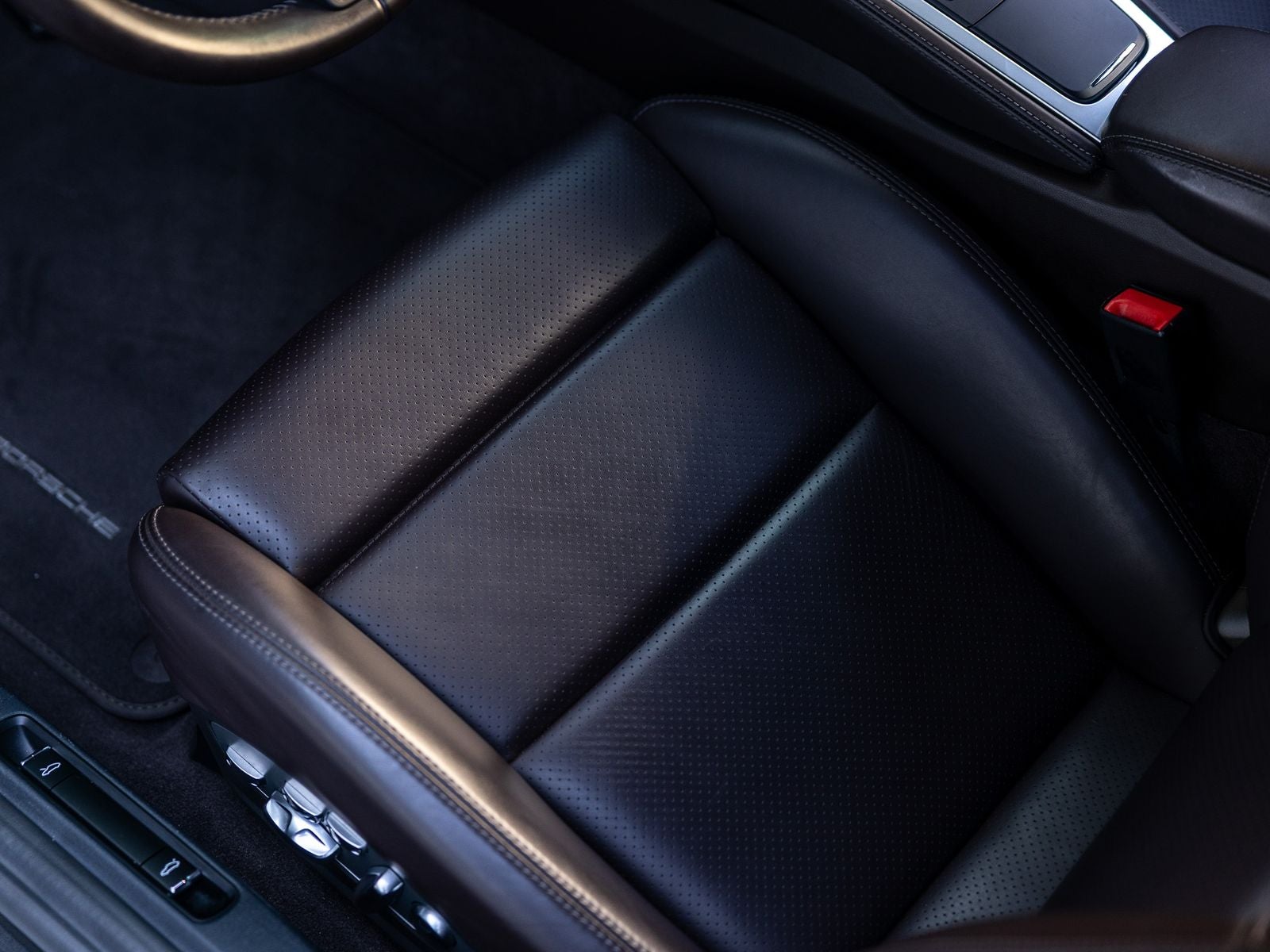 2023 Porsche 718 Cayman GTS