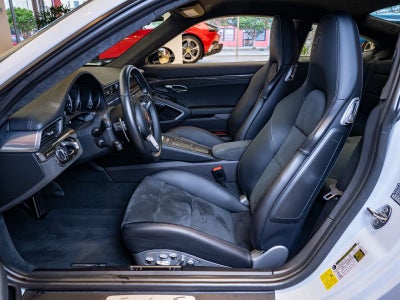 2017 Porsche 911 Turbo S