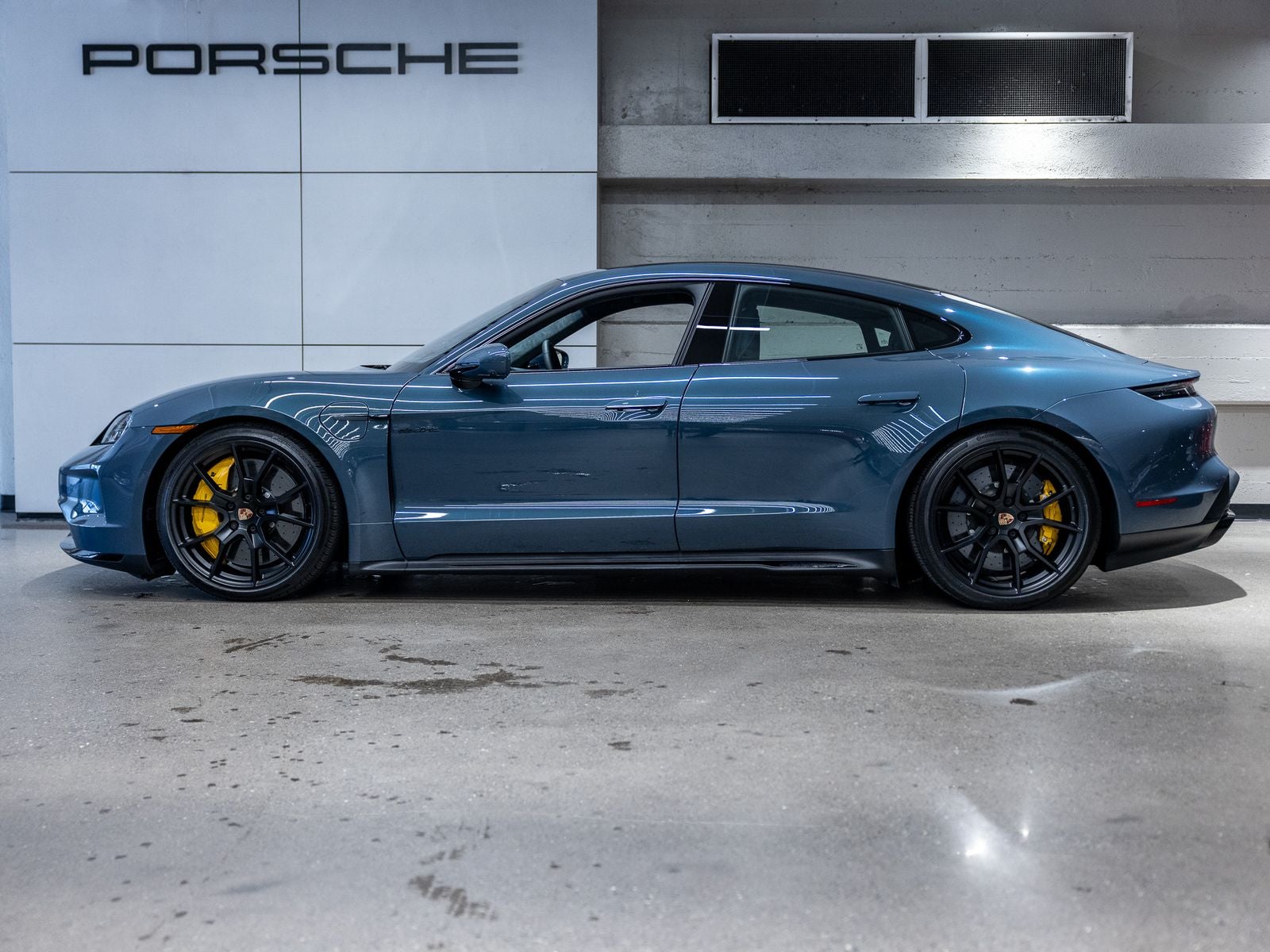 2026 Porsche Taycan Taycan GTS