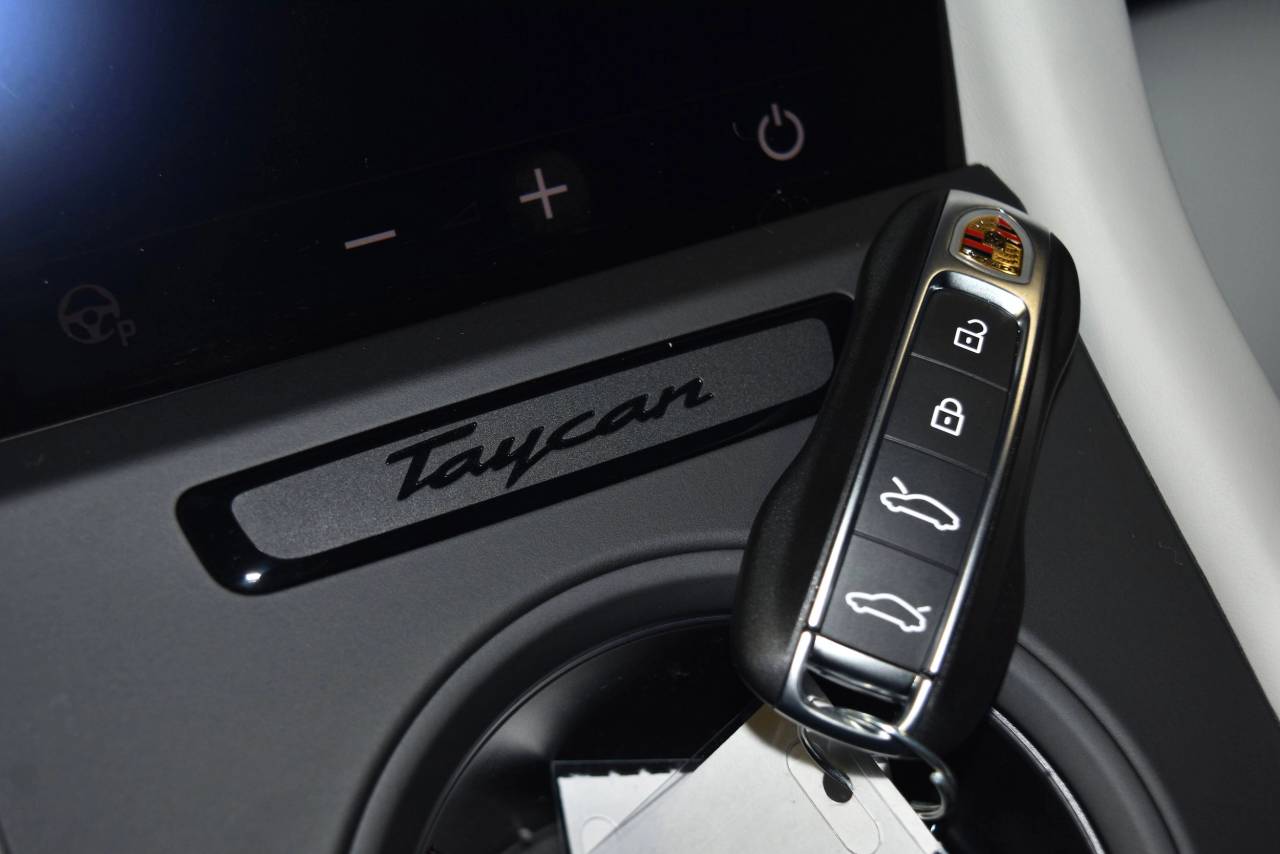 2026 Porsche Taycan GTS