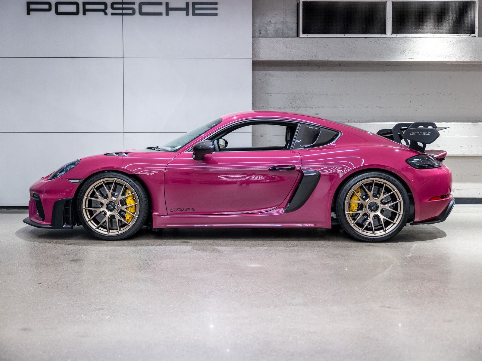 2023 Porsche 718 718 Cayman GT4 RS (MY23)