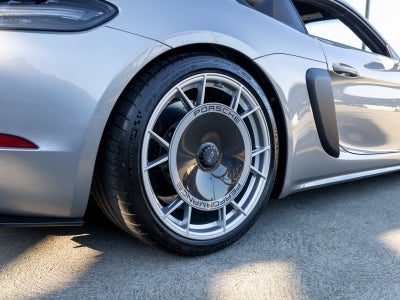 2025 Porsche 718 Cayman GT4 RS