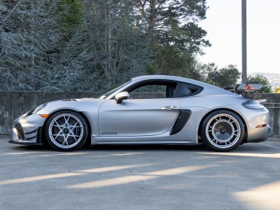 2025 Porsche 718 Cayman GT4 RS