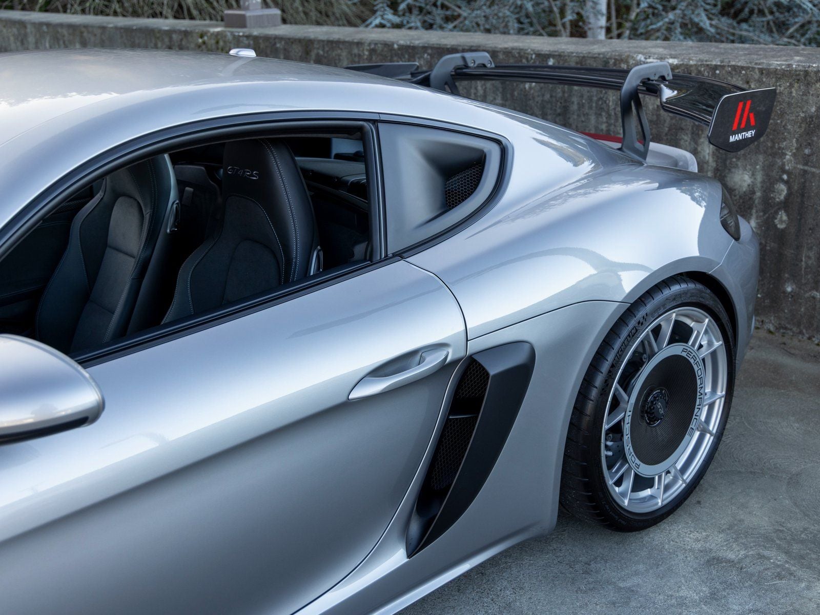 2025 Porsche 718 Cayman GT4 RS