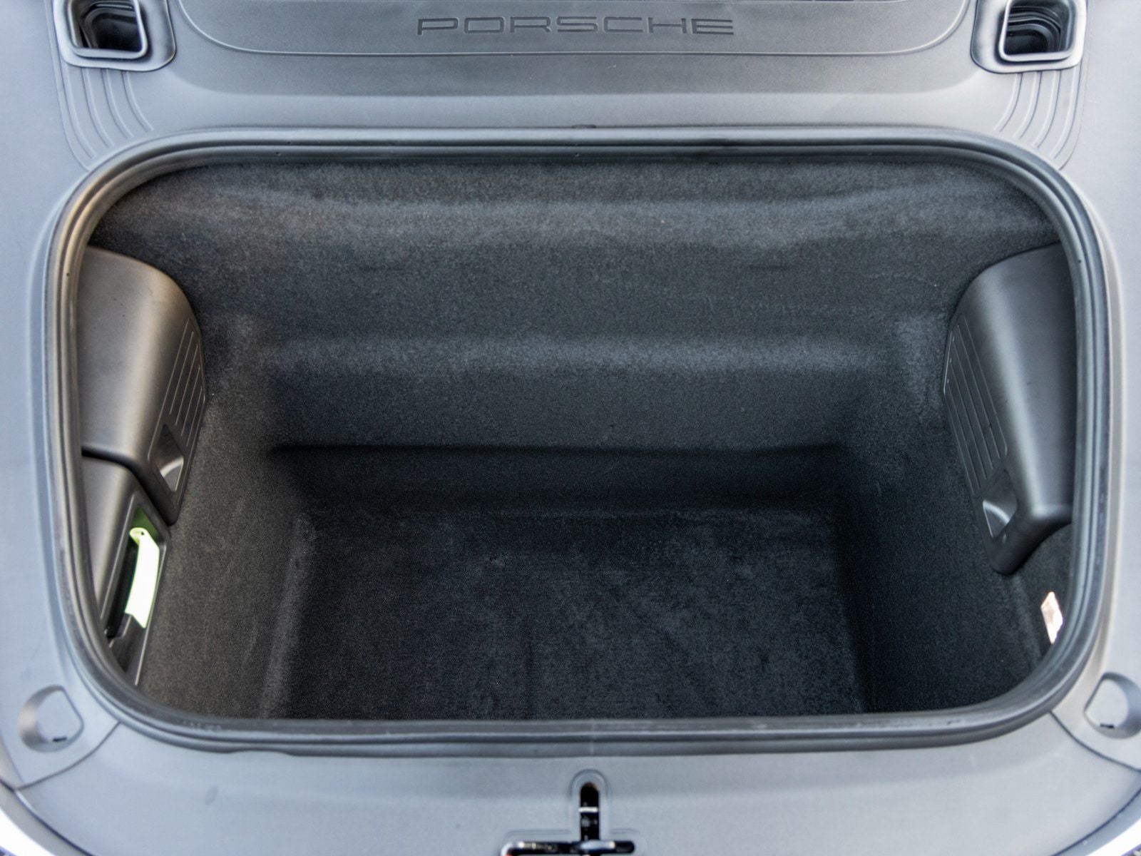 2025 Porsche 718 Cayman GT4 RS