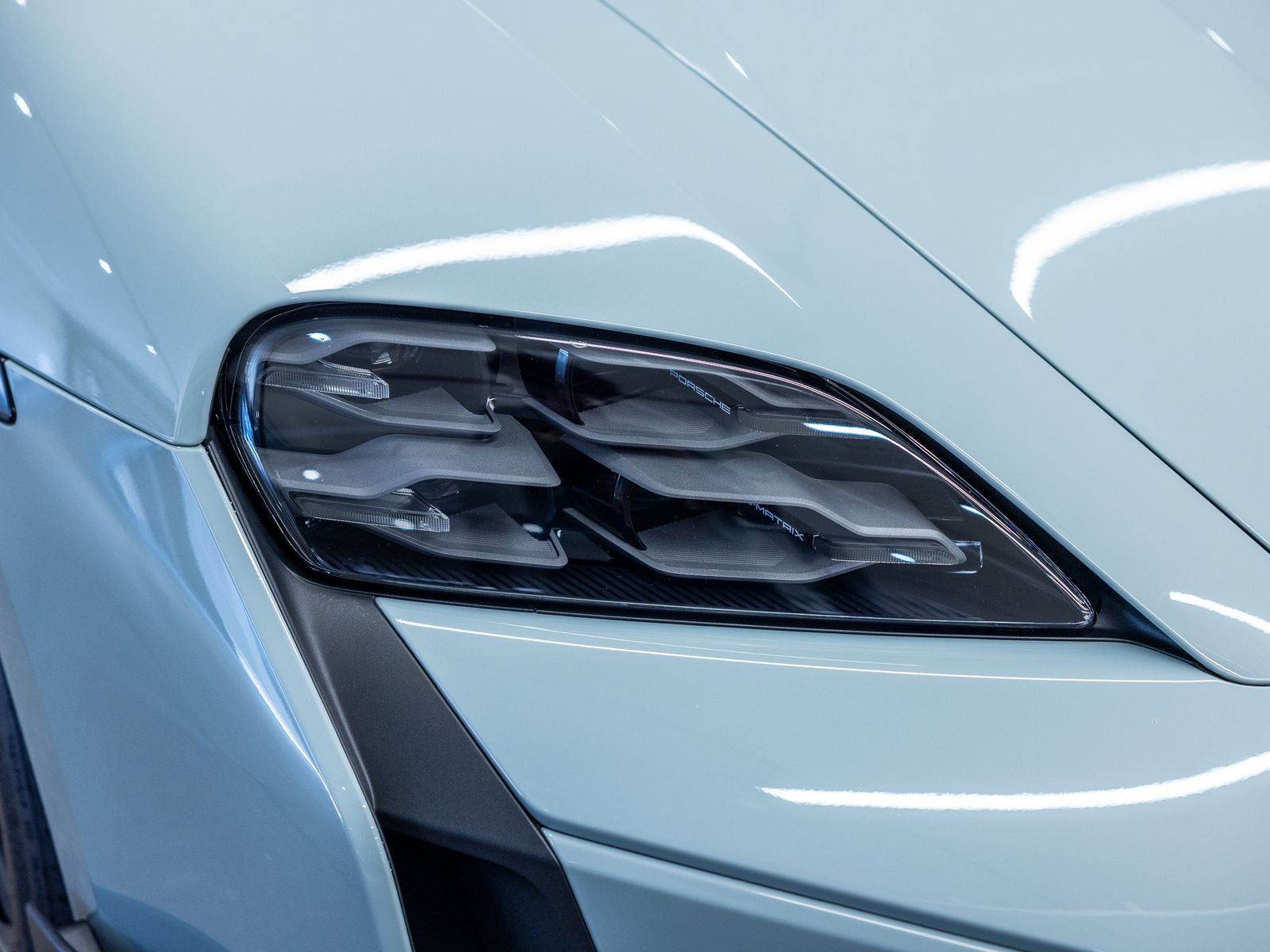 2025 Porsche Taycan Turbo GT