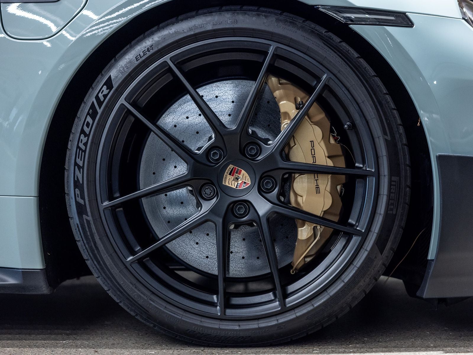 2025 Porsche Taycan Turbo GT