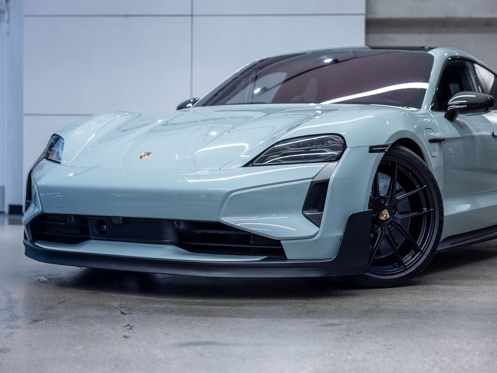 2025 Porsche Taycan Turbo GT