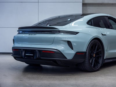 2025 Porsche Taycan Turbo GT