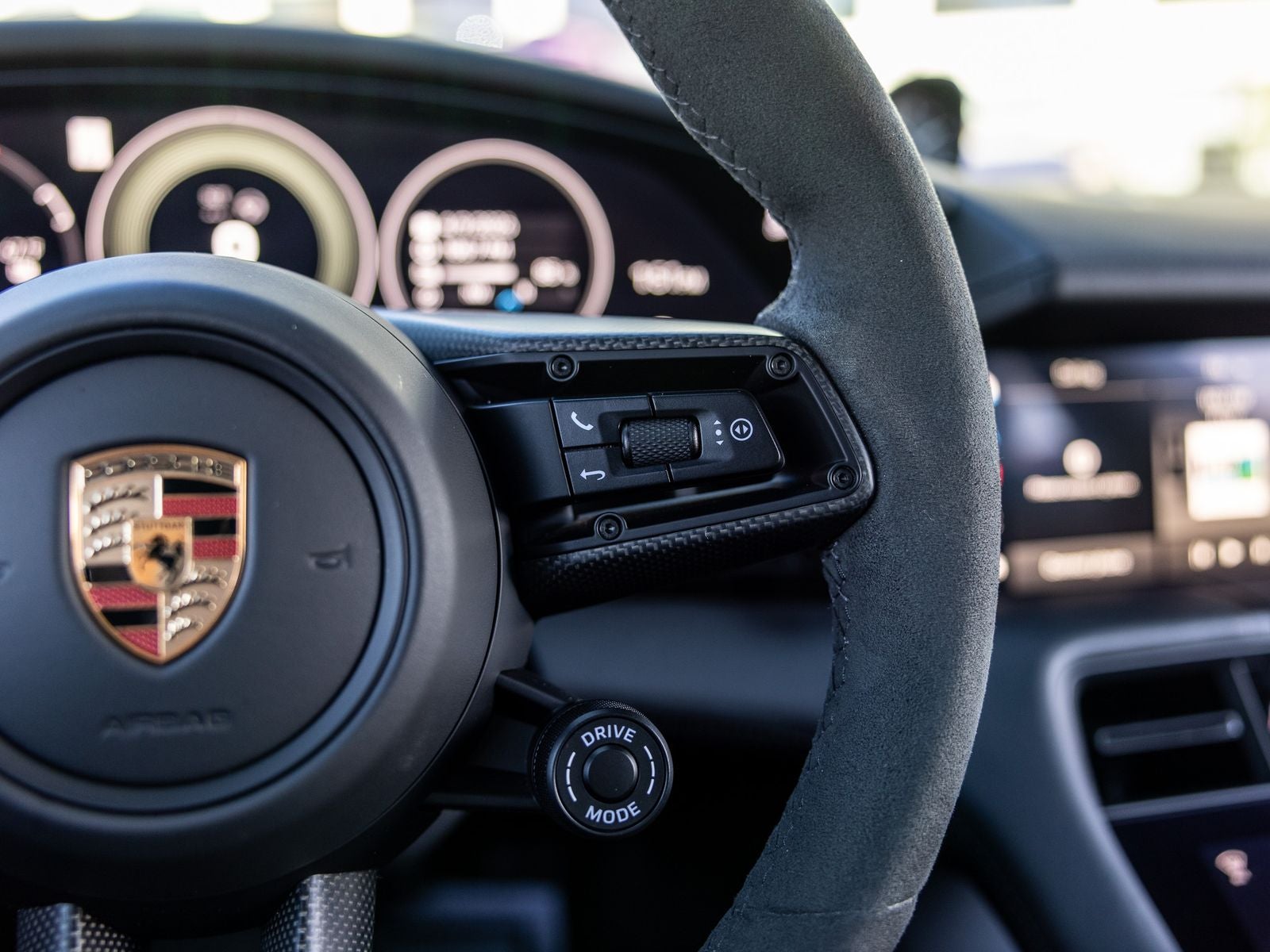 2025 Porsche Taycan Turbo GT