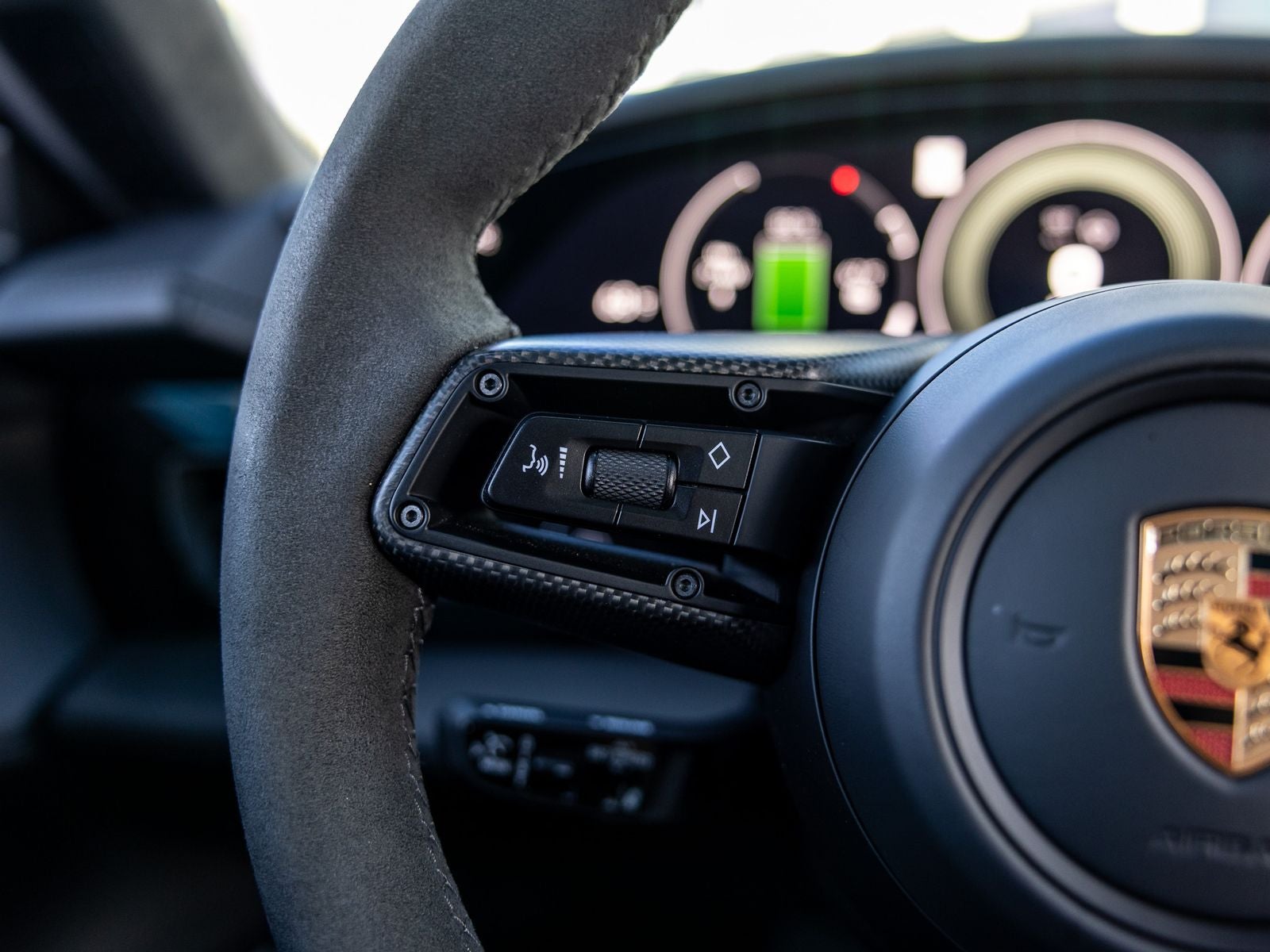 2025 Porsche Taycan Turbo GT