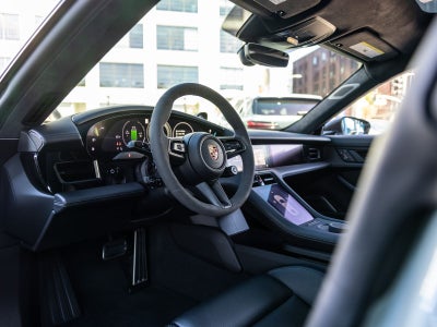 2025 Porsche Taycan Turbo GT