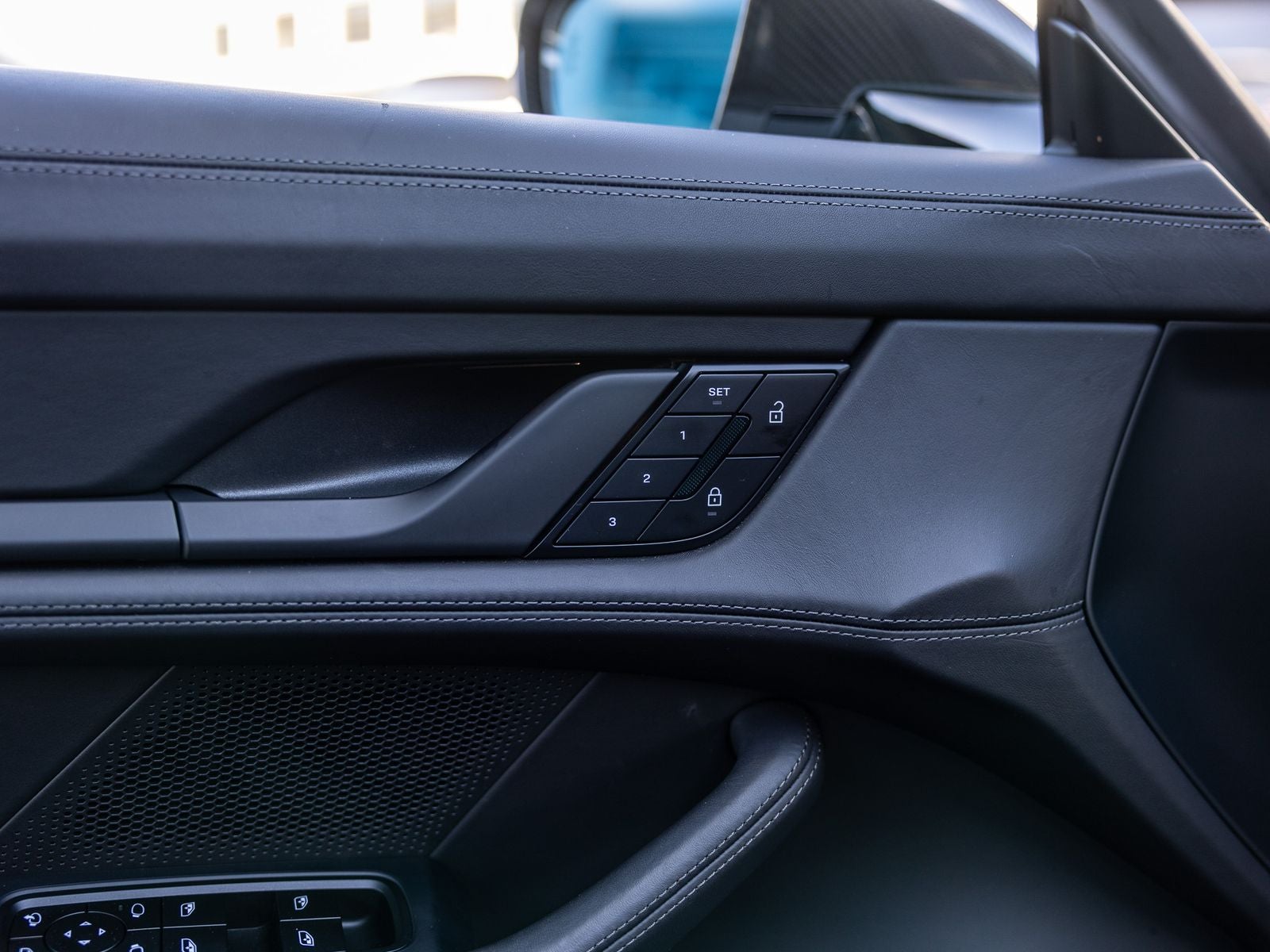 2025 Porsche Taycan Turbo GT