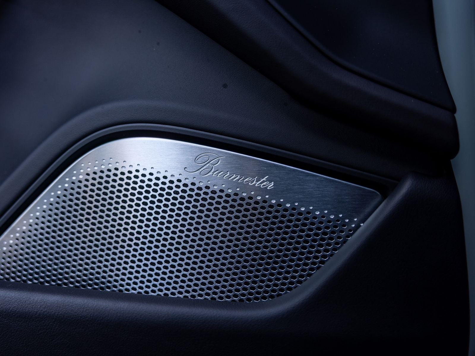 2025 Porsche Taycan Turbo GT