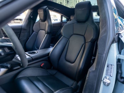 2025 Porsche Taycan Turbo GT