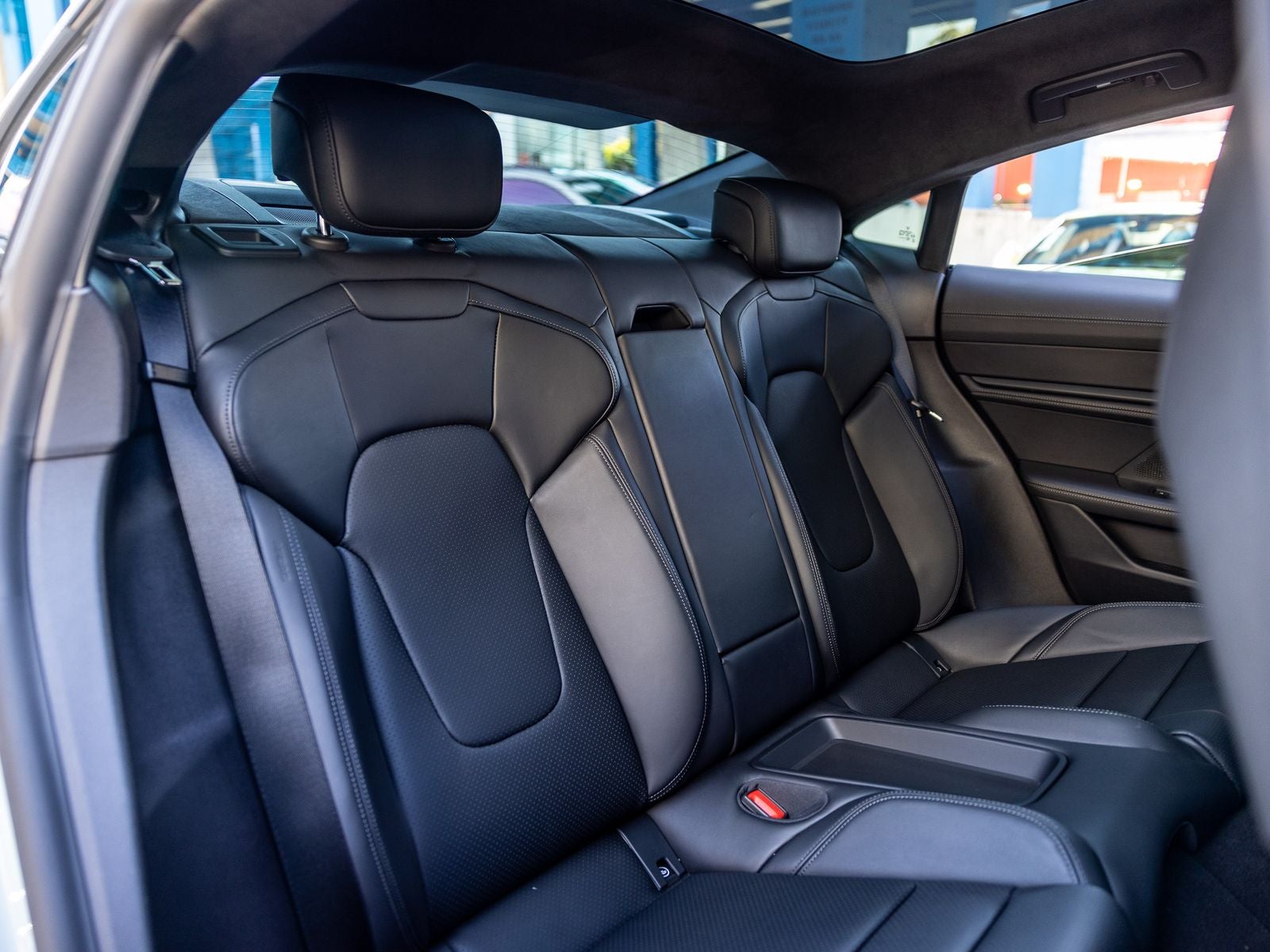 2025 Porsche Taycan Turbo GT