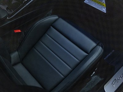 2026 Porsche Panamera Panamera 4 E-Hybrid