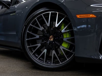 2026 Porsche Panamera Panamera 4 E-Hybrid