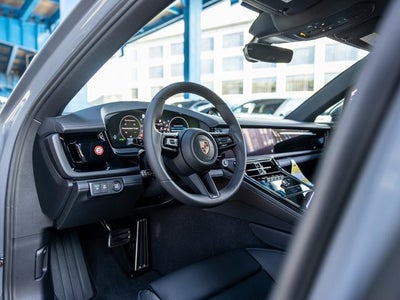 2026 Porsche Panamera Panamera 4 E-Hybrid