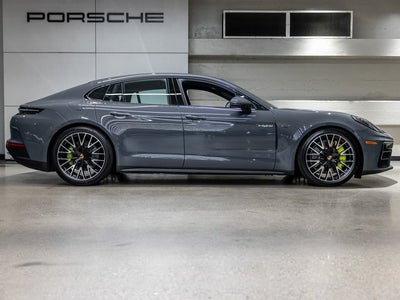 2026 Porsche Panamera Panamera 4 E-Hybrid