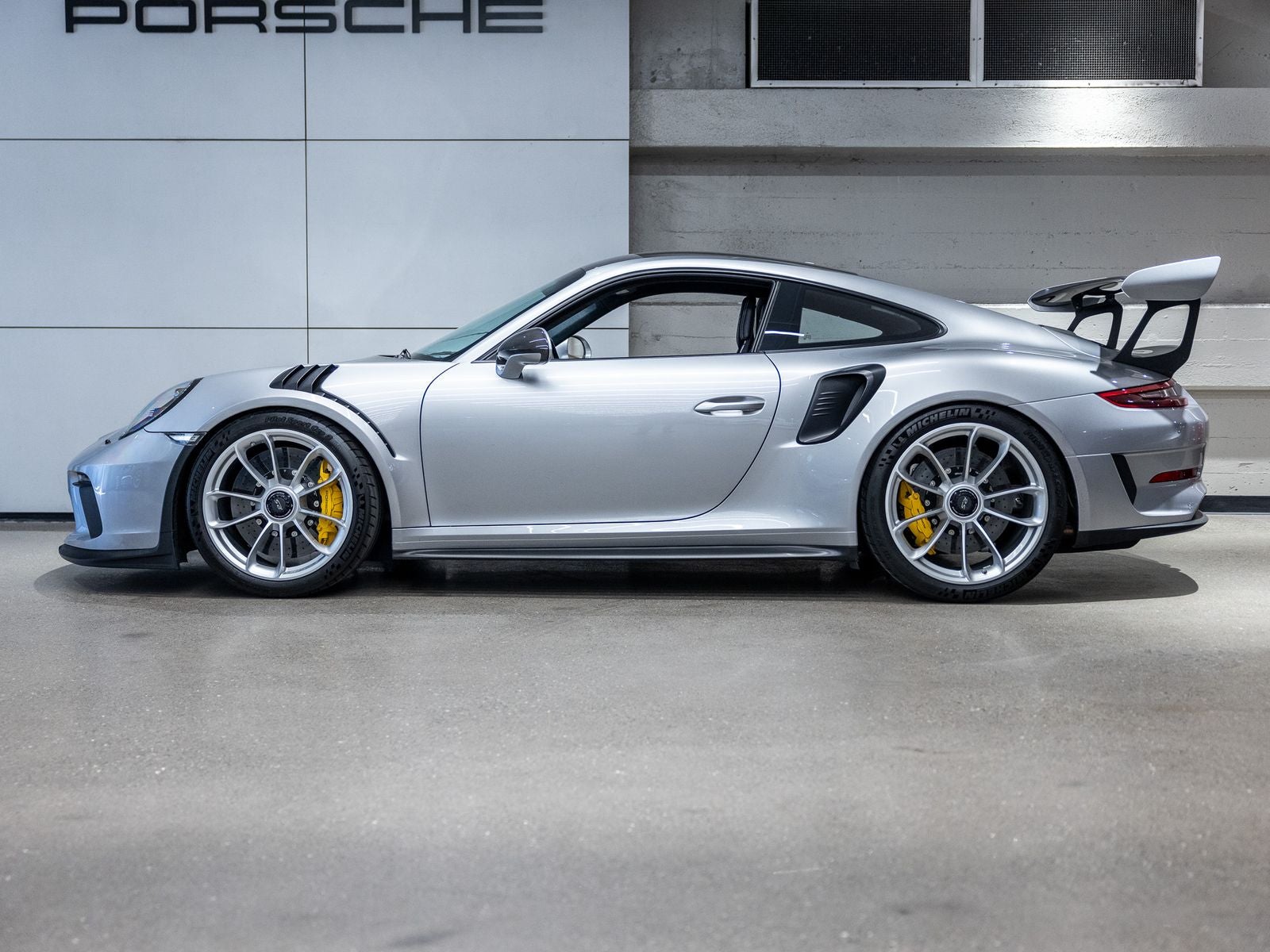 2019 Porsche 911 GT3 RS