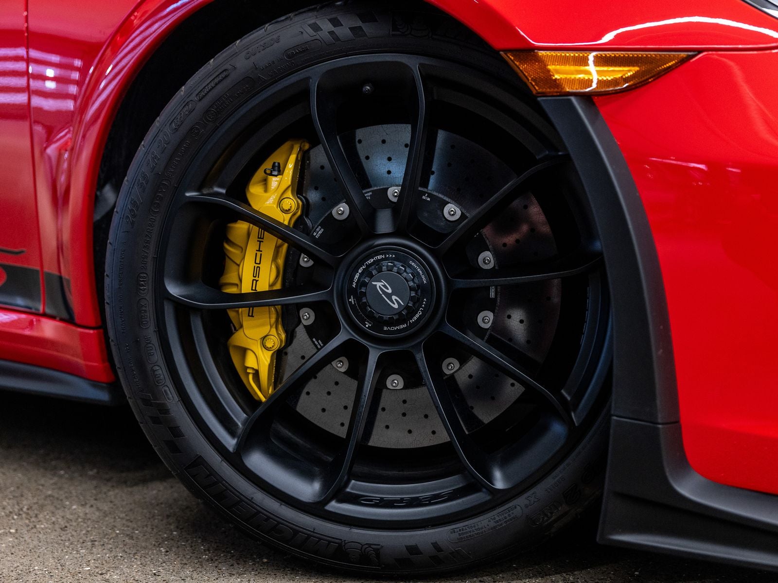 2019 Porsche 911 911 GT3 RS