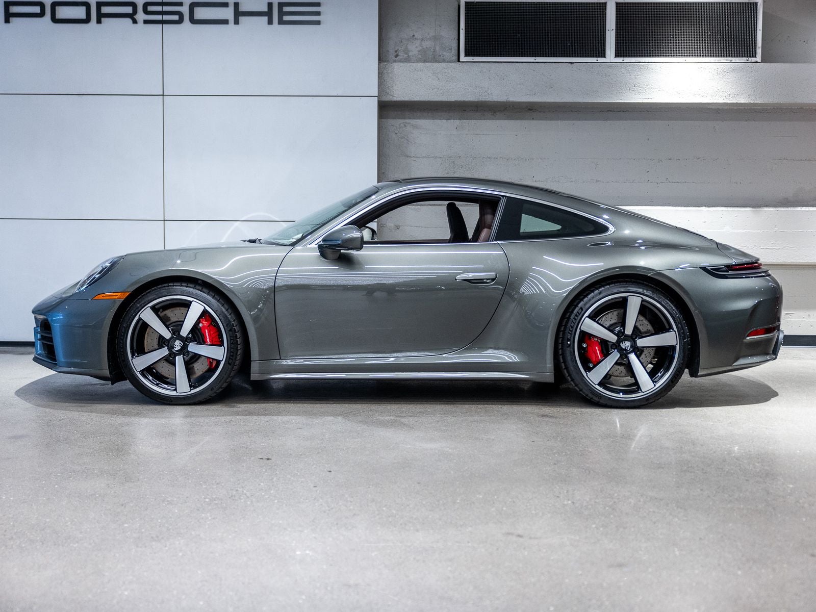 2026 Porsche 911 Carrera 4S