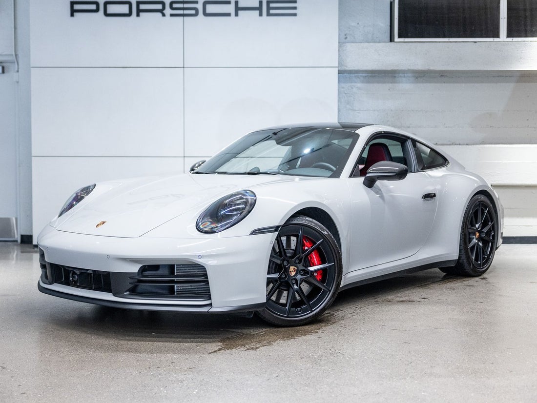 2025 Porsche 911 Carrera S — photo 1 of 61