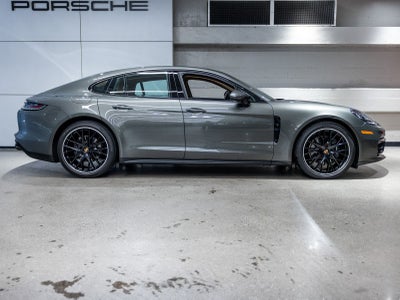 2023 Porsche Panamera Panamera Platinum Edition