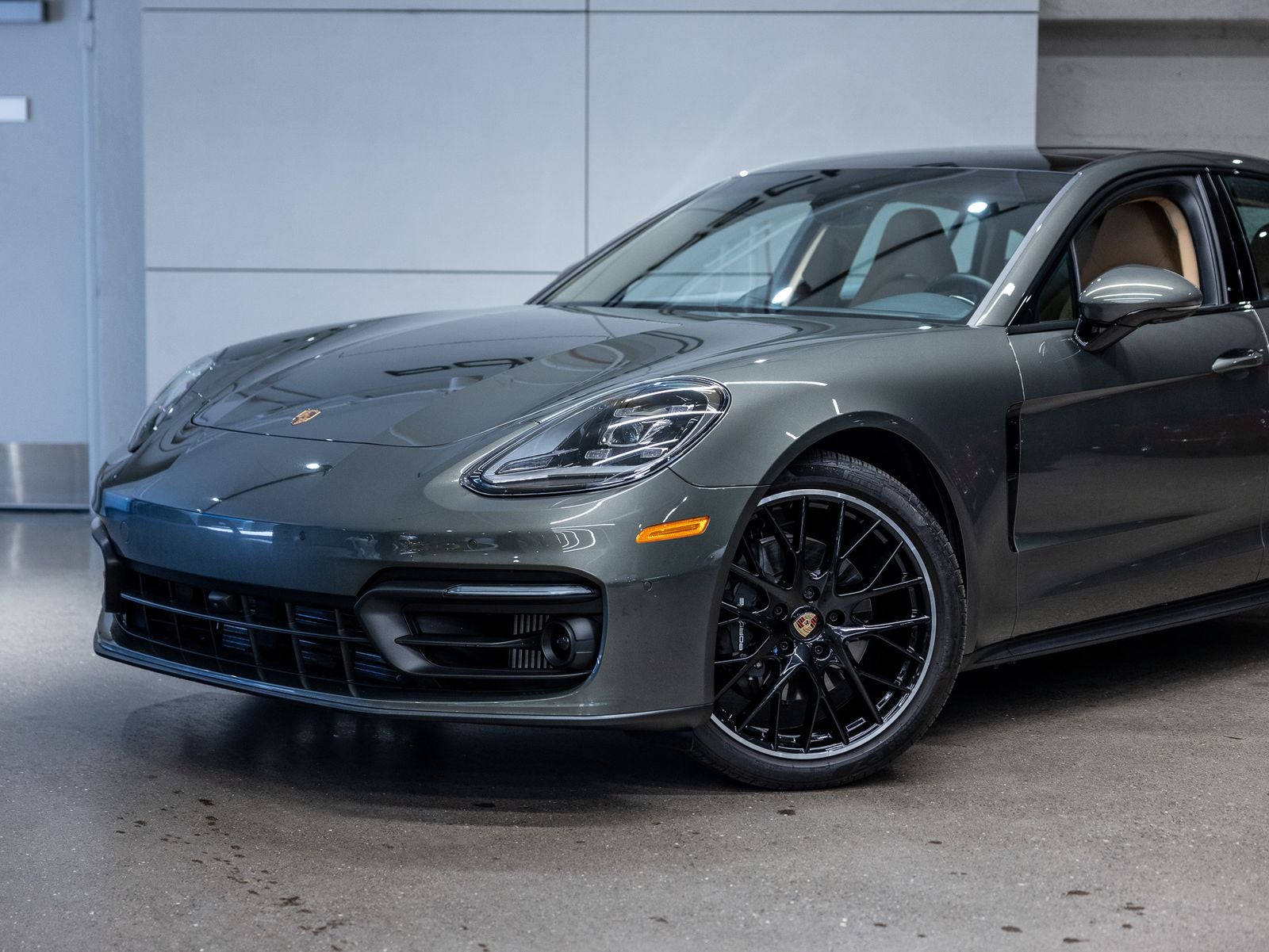 2023 Porsche Panamera Panamera Platinum Edition