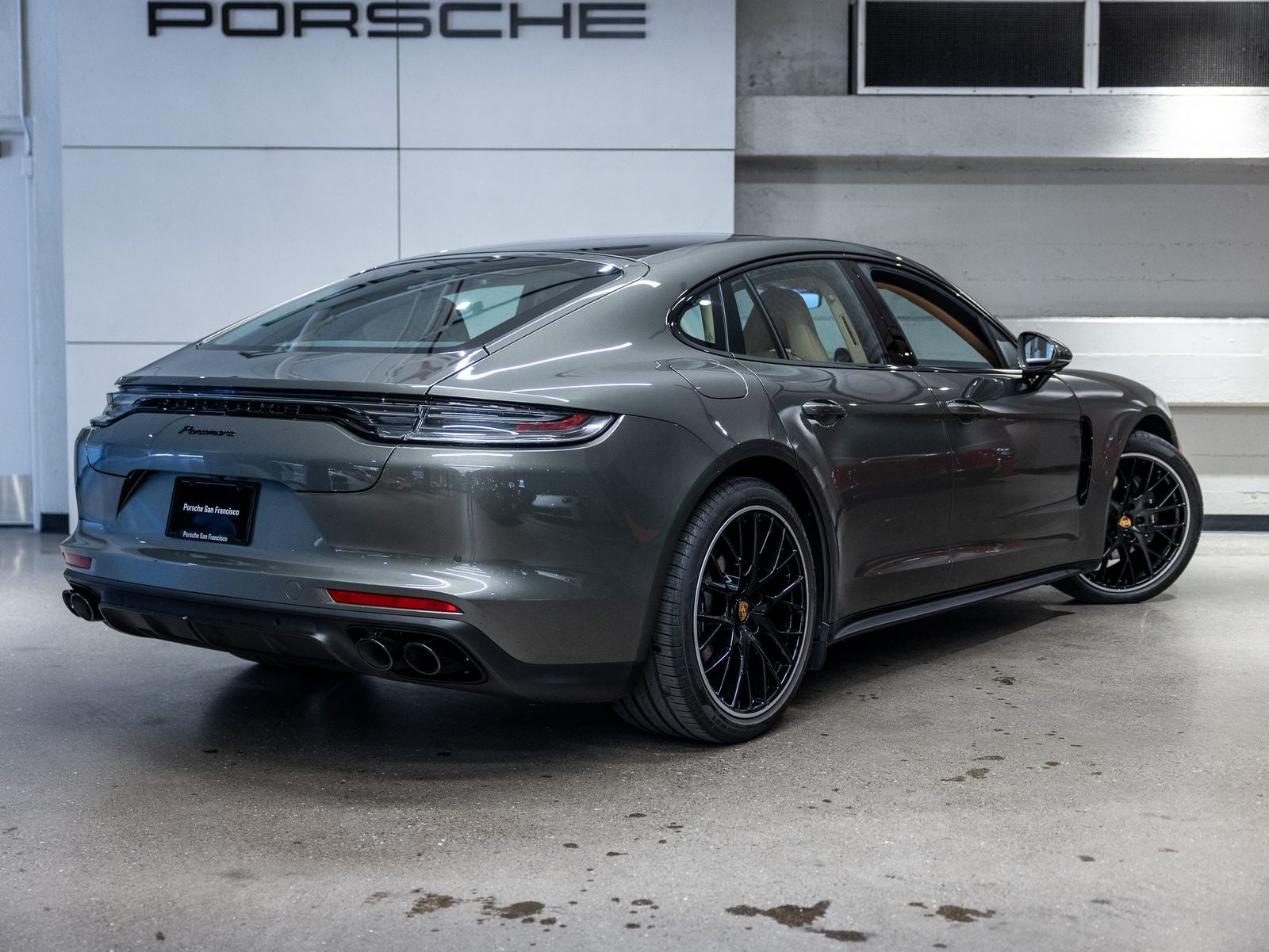 2023 Porsche Panamera Panamera Platinum Edition