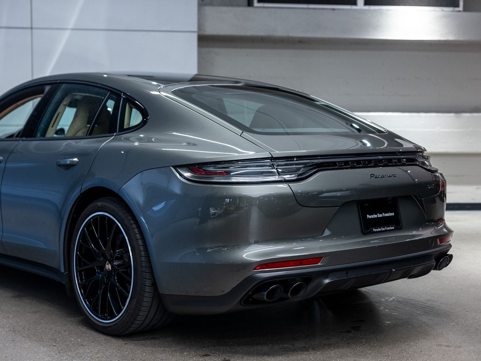 2023 Porsche Panamera Panamera Platinum Edition