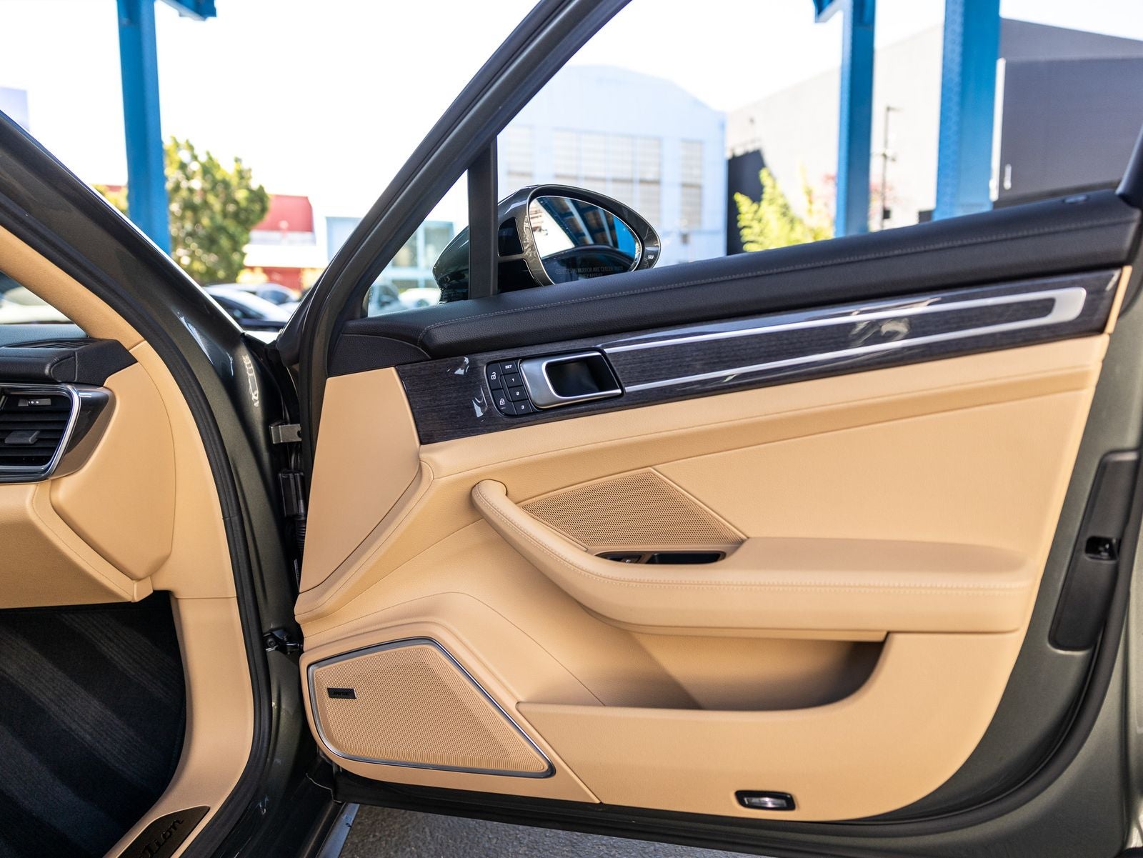 2023 Porsche Panamera Panamera Platinum Edition