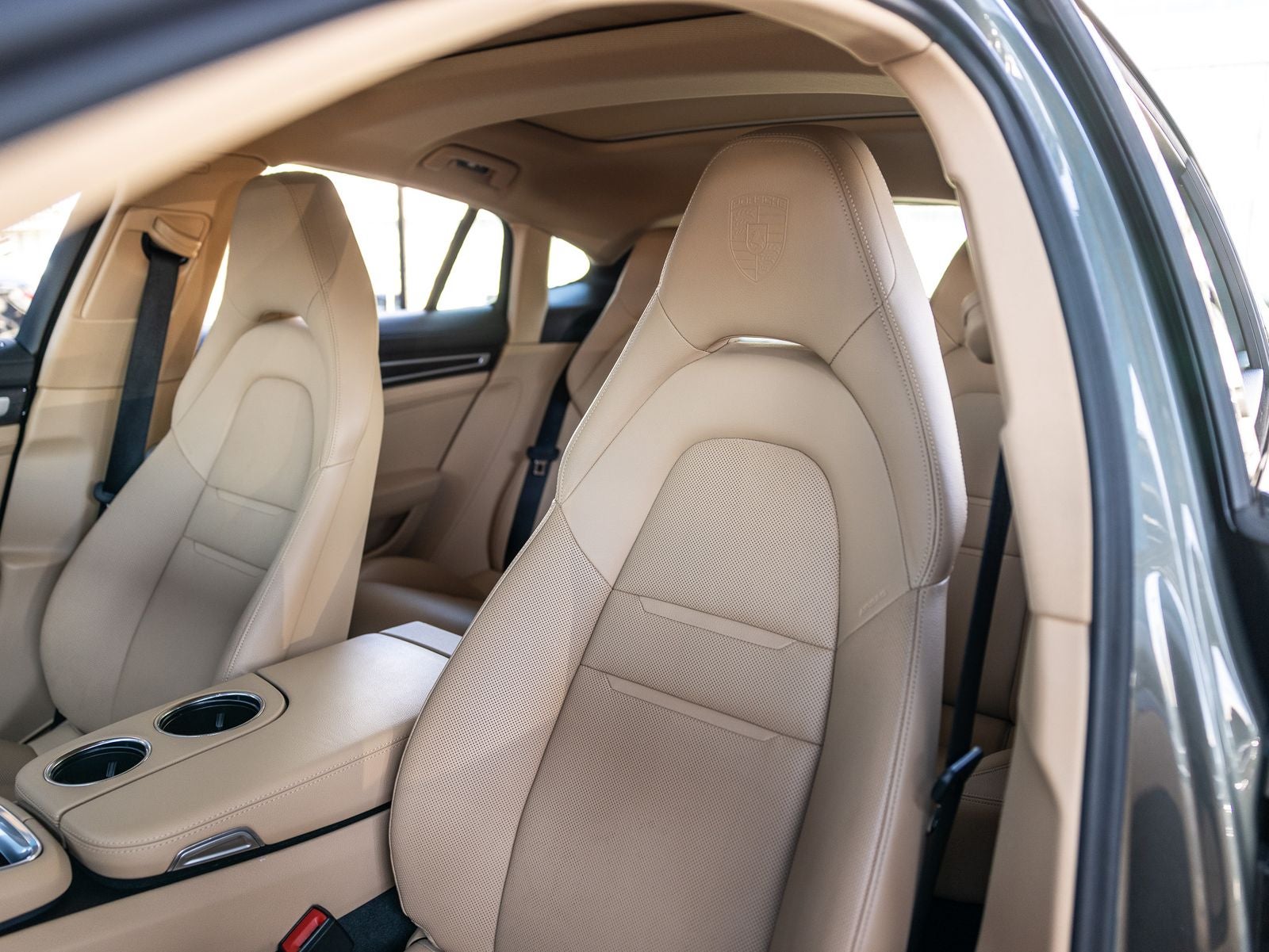 2023 Porsche Panamera Panamera Platinum Edition